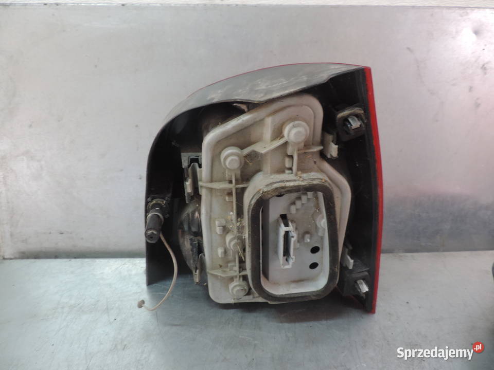 LAMPA LEWY TYŁ VW POLO 9N Nowy Sącz