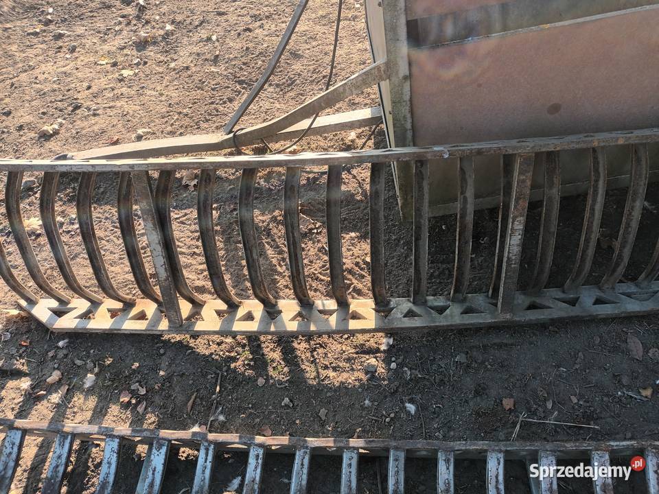 Sprzedam najazdy Rok produkcji 2000 Motoryzacja Ostrów