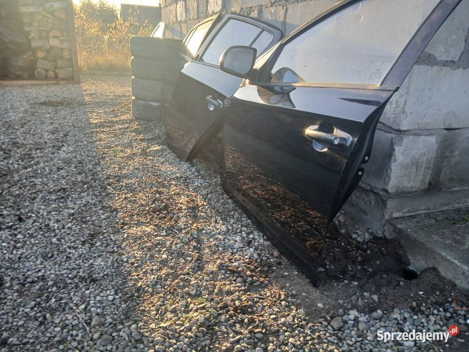 Drzwi lewe przednie Hyundai i20 I 5D lak FR 0812