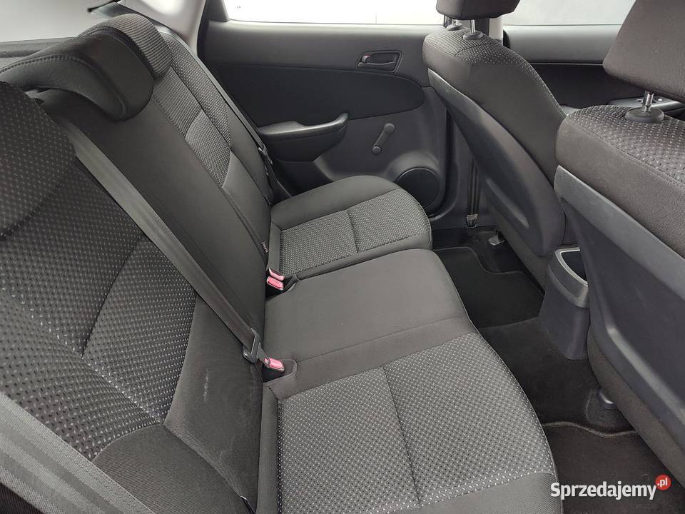 HYUNDAI I 30 14 BENZYNA isofix i30 Samochody osobowe Leszno