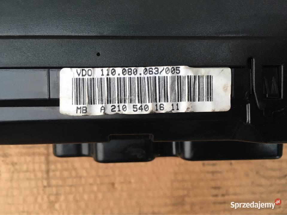 Licznik Mercedes w210 26 v6 A2105401611 Chojnice