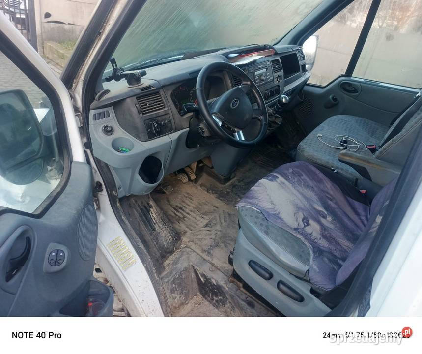 Ford transit 2010 uszkodzony drzwi odsuwane Ford