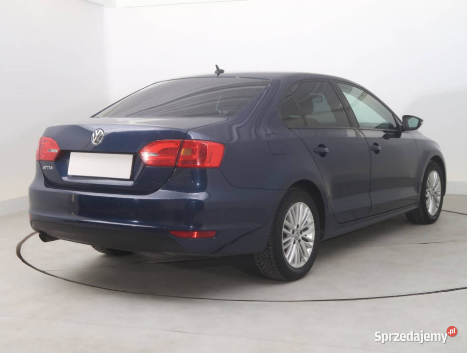 VW Jetta 12 TSI 4/5
