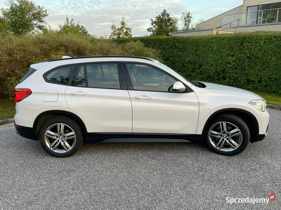 BMW X1 II F48 2015 Sadlno