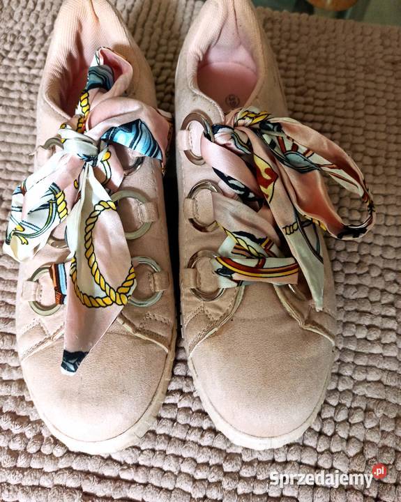 tenisówki ze wstążką śląskie sprzedam