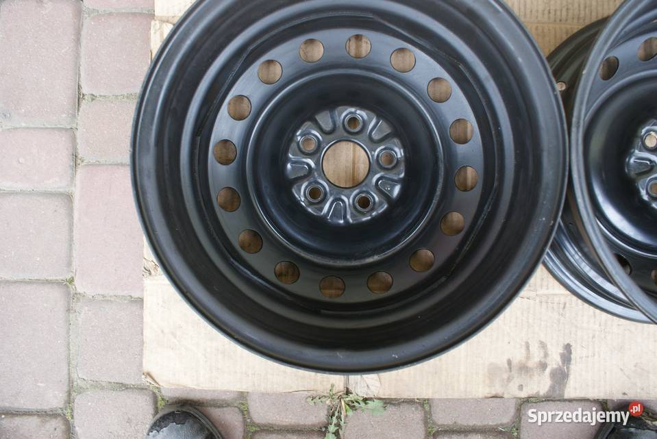 Stalowe Toyota 15 5x100 ET45 Yaris IVAvensis Nozdrzec