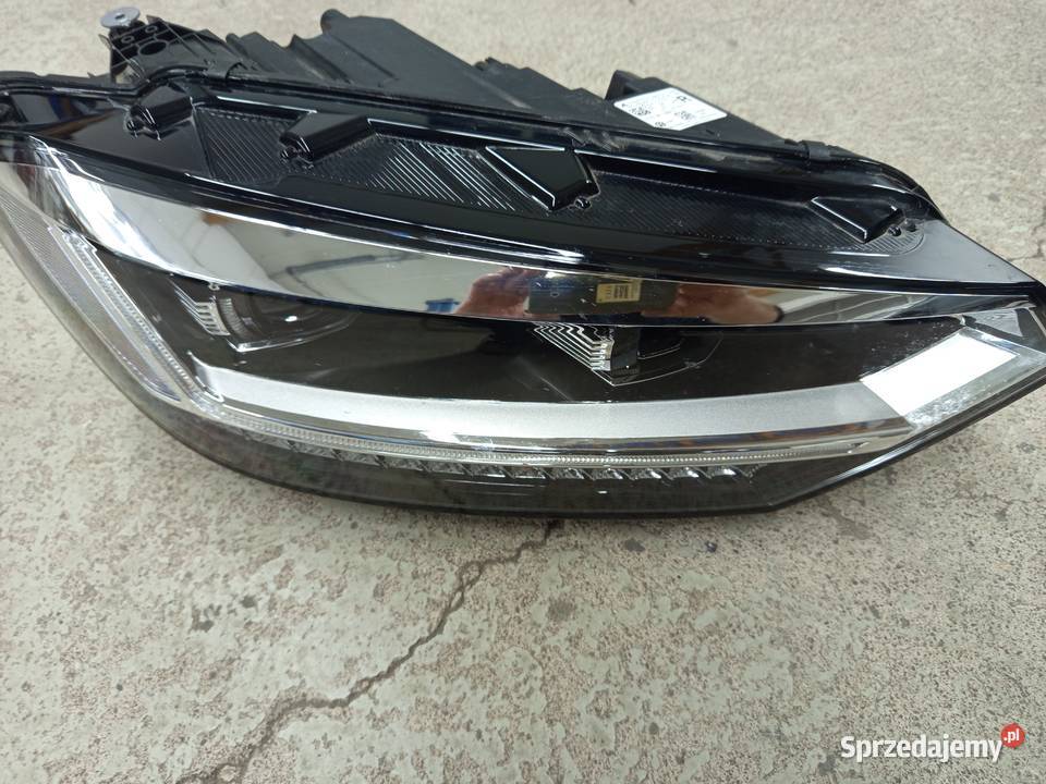 Reflektor prawy Touran 15 roku orginalny podkarpackie Rzeszów