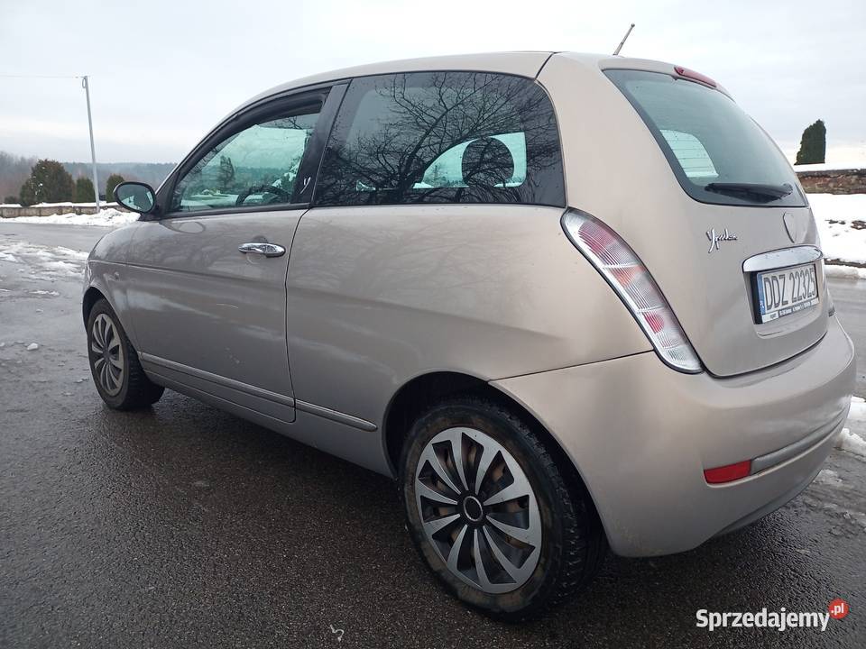 Lancia y benzyna 12 bez korozji sprawna 2007 Ypsilon Staszów
