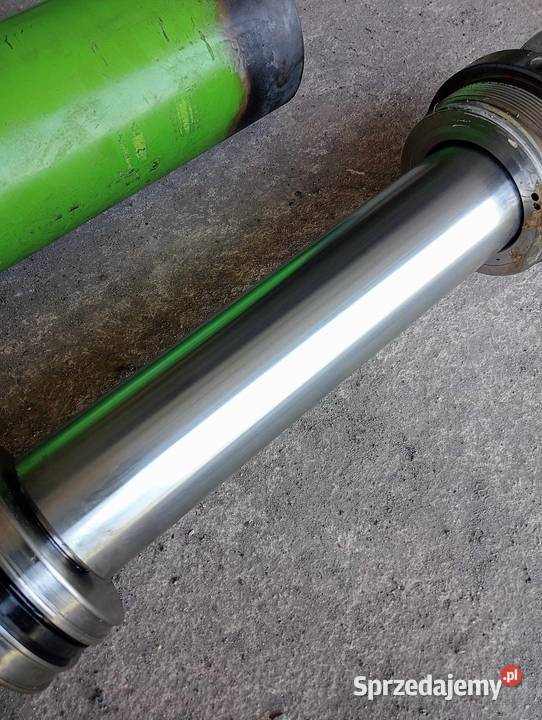 siłownik ładowarki Merlo przechyłu karetki łyżki