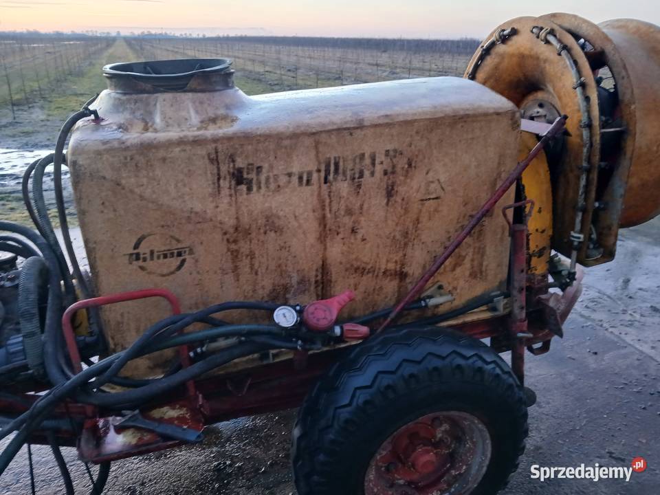 Sprzedam tanio opryskiwacz nieuszkodzony