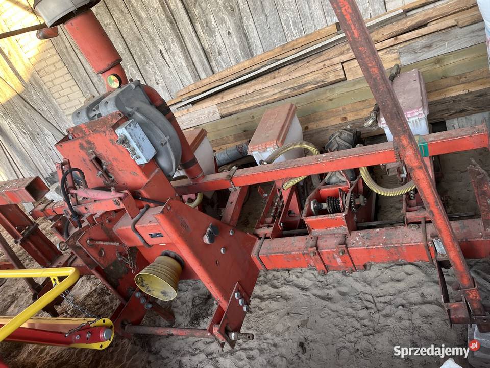 Siewnik do kukurydzy nieuszkodzony Przasnysz