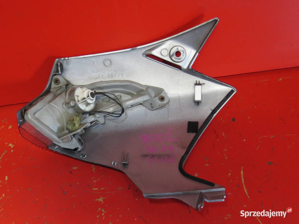 SUZUKI GSR 600 GSR600 K10 09 kierunkowskaz Warszawa