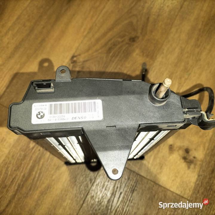 Dogrzewacz elektryczny nagrzewnicy BMW E81 E87 Poręba