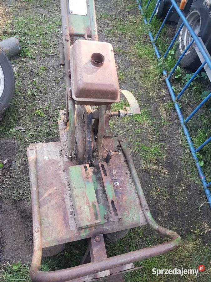 Jednoosiowy traktorek ogrodniczyna budowędo Barlinek