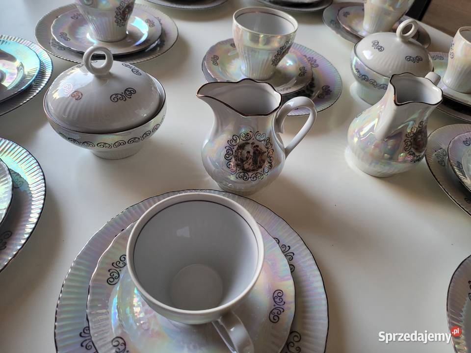 Przepiękny serwis kawowy 12 osób Jlmenau Komorów