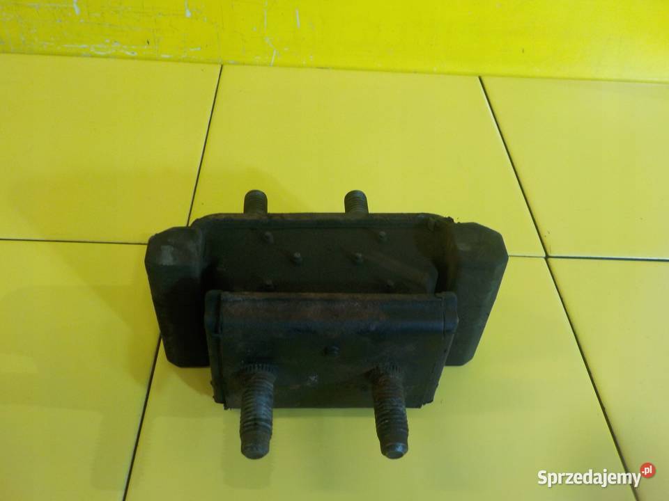 IVECO 23 HPI 14r 106 F1AE0481A poduszka silnika Suków sprzedam