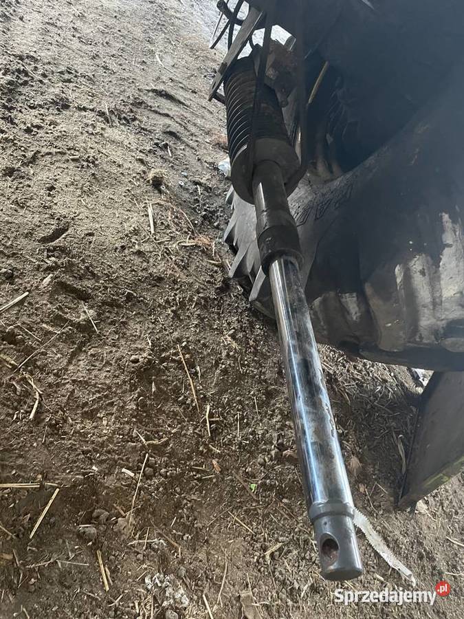 Silownik tylnej osi skrętu Claas Dominator nieuszkodzony Namysłów