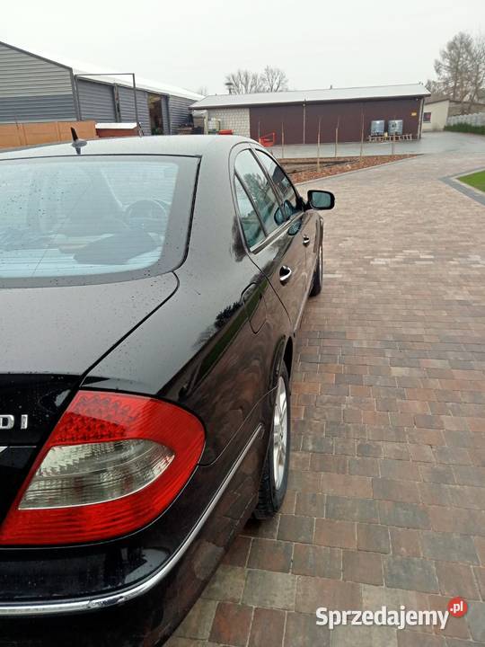 Mercedes W211 lift 22 CDI 170 2007r automatyczna Zwoleń sprzedam
