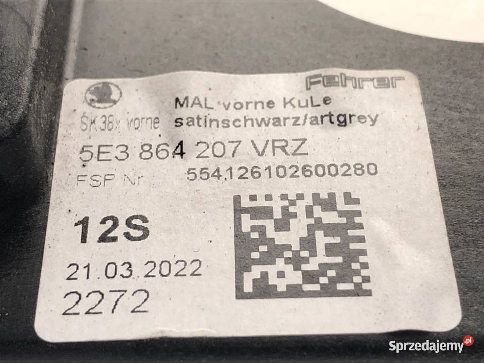 PODŁOKIETNIK SKODA OCTAVIA IV Kombi 5E3864207 osobowe Podłokietniki