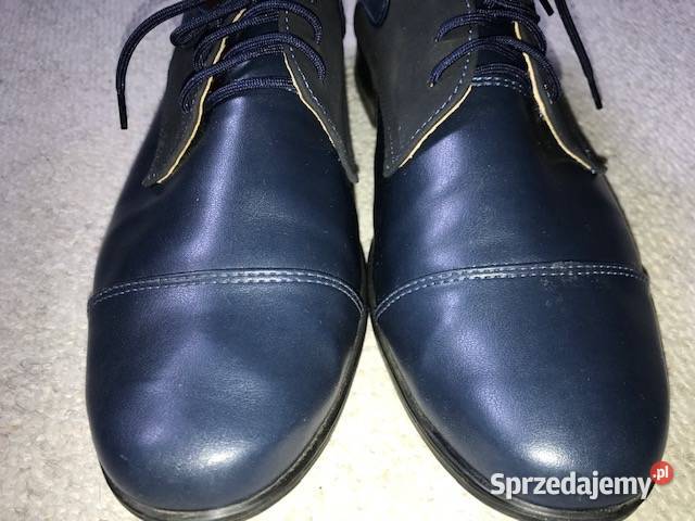 Buty chłopca komunia Rąbień sprzedam