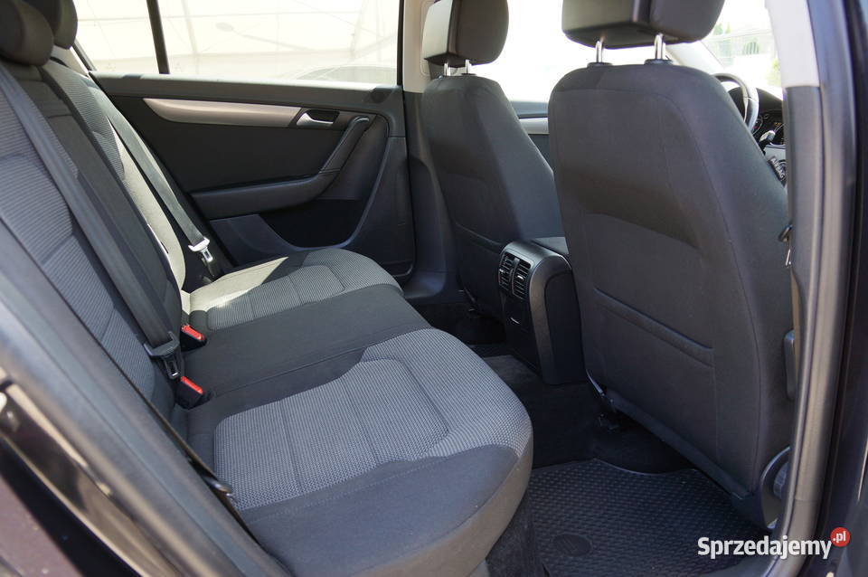 Volkswagen Passat 14 Benzyna 160 Navi Mały