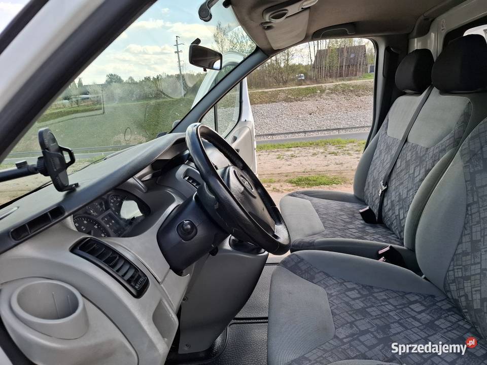 Opel vivaro 19 100 2004 6 biegów kamera przód I sprzedam