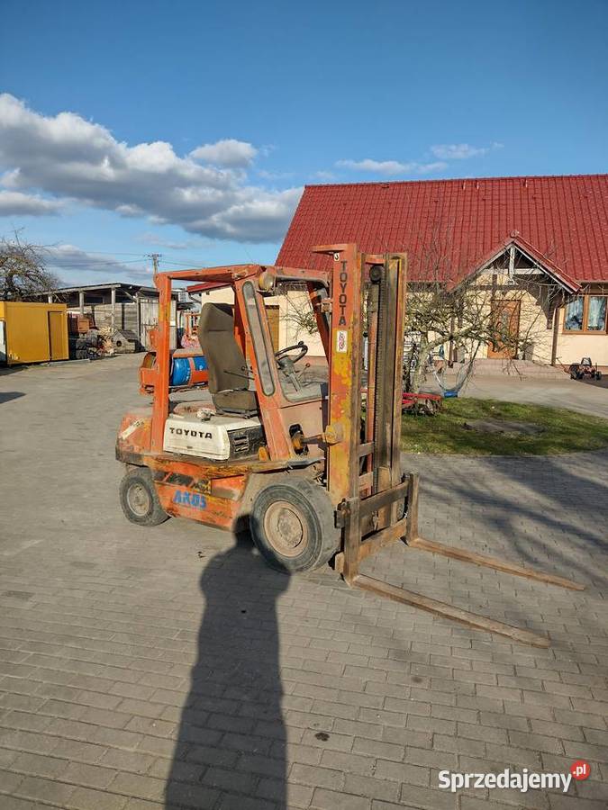 Wózek widłowy Toyota widłak udźwig 2500 Sośno
