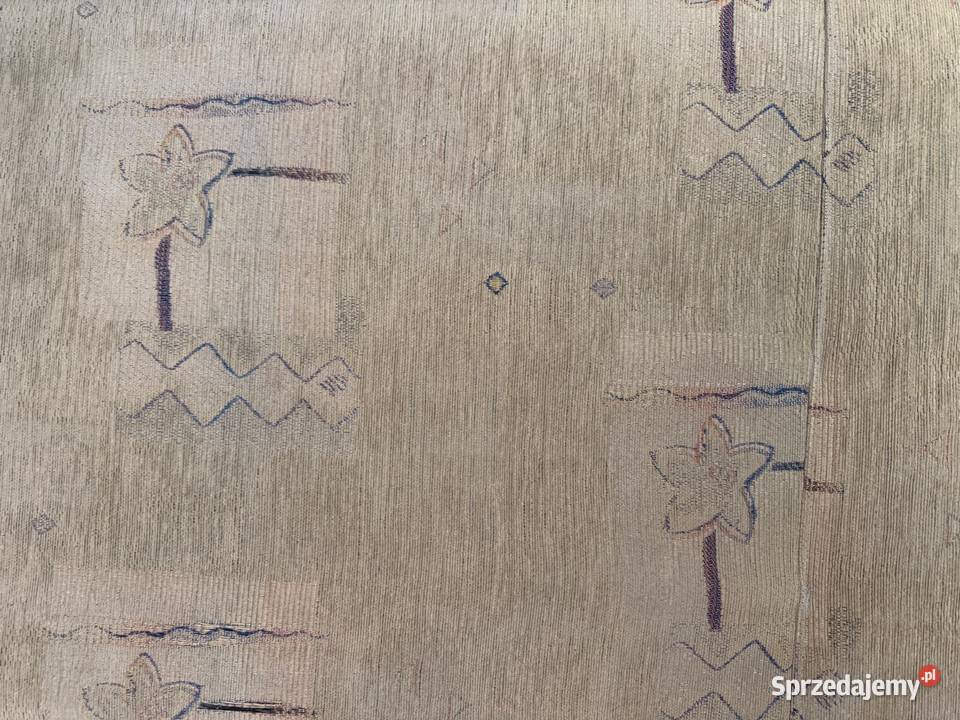 Sprzedam dwie komody i kanapę Meble do salonu