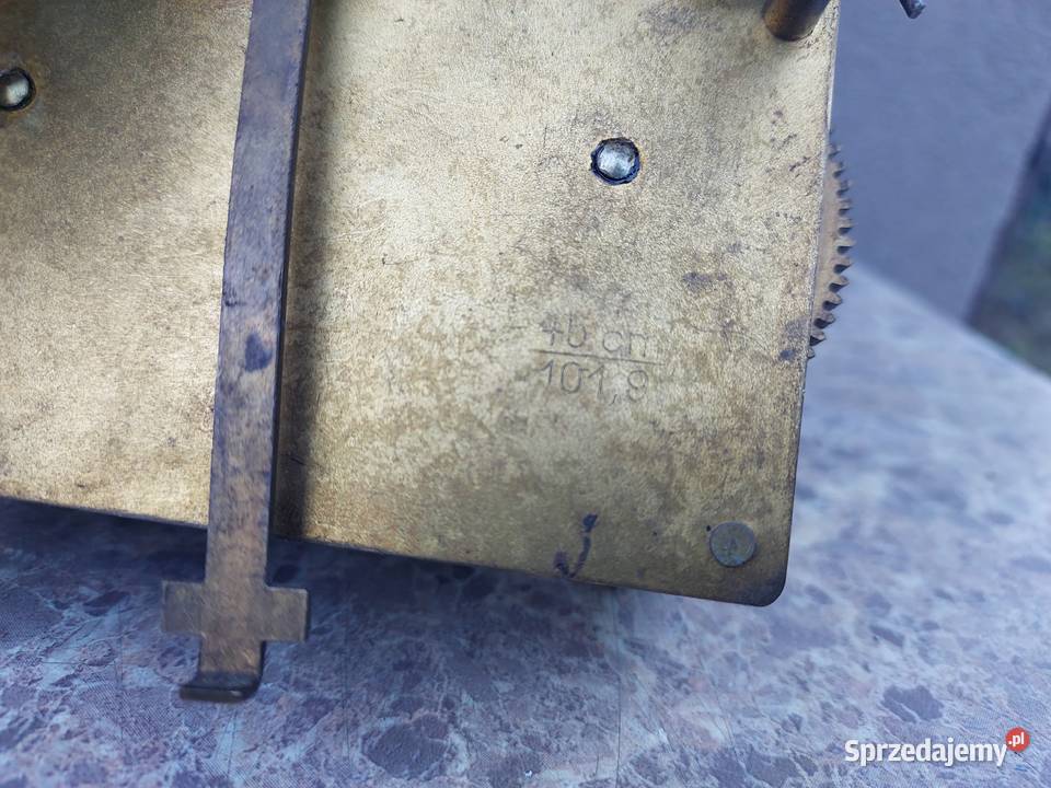 M060 Mechanizm starego zegara ściennego cztery Tczew