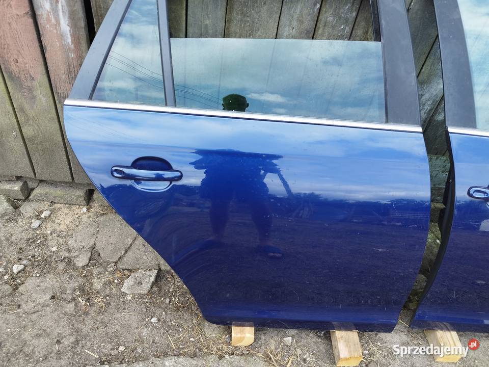 LD5Q GOLF V KOMBI DRZWI TYŁ PRAWE dolnośląskie Przejęsław sprzedam