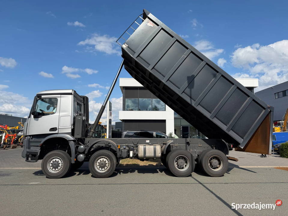 Wywrotka 8x8 Mercedes Samochody ciężarowe sprzedam