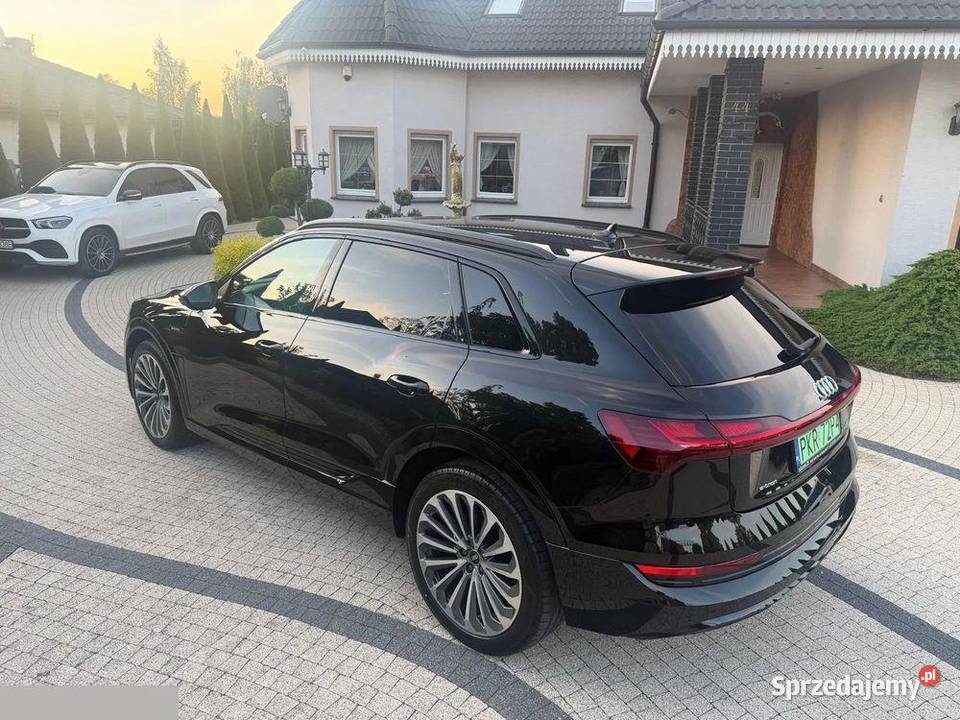 Audi etron 55 elektryczny Quattro S Line 408