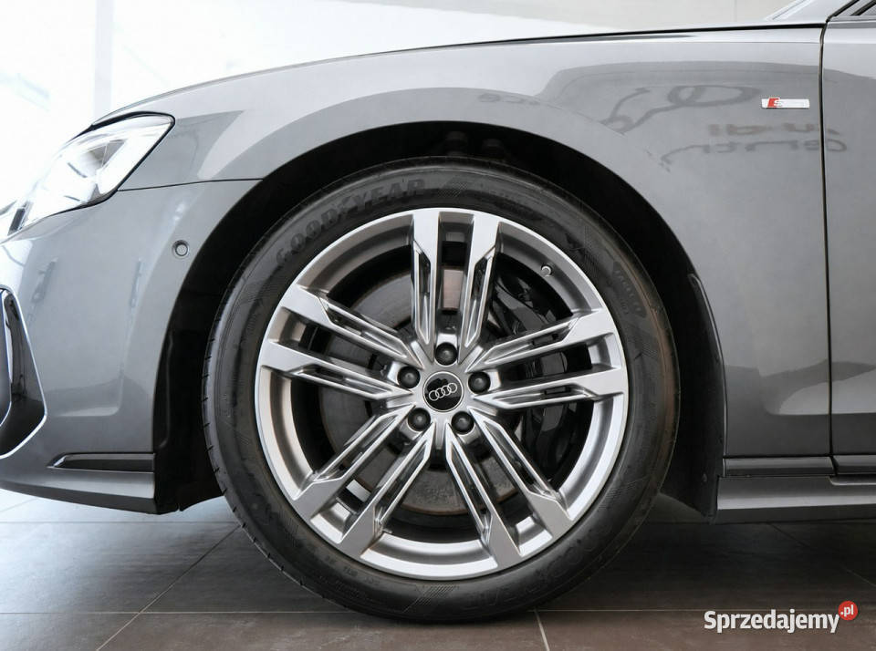Audi A8 60TFSI e Quattro Long BO Advance 17445km Kielce