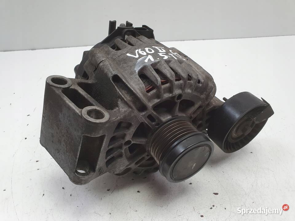 Volvo S60 II V60 16 T3 ALTERNATOR valeo 31285436