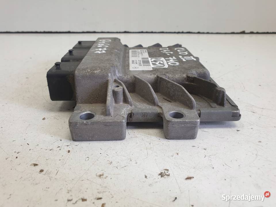 Renault Clio III 12 16V STEROWNIK SILNIKA osobowe Rudka