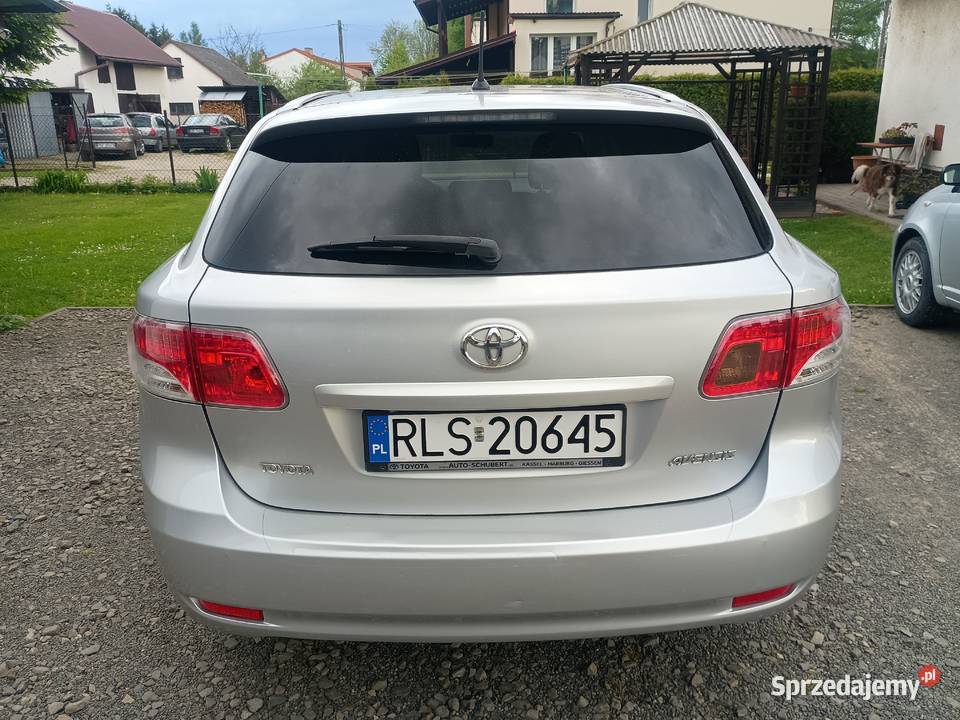 Toyota Avensis Kombi 22 D4D 150 D Sol 2011 Dobieszyn