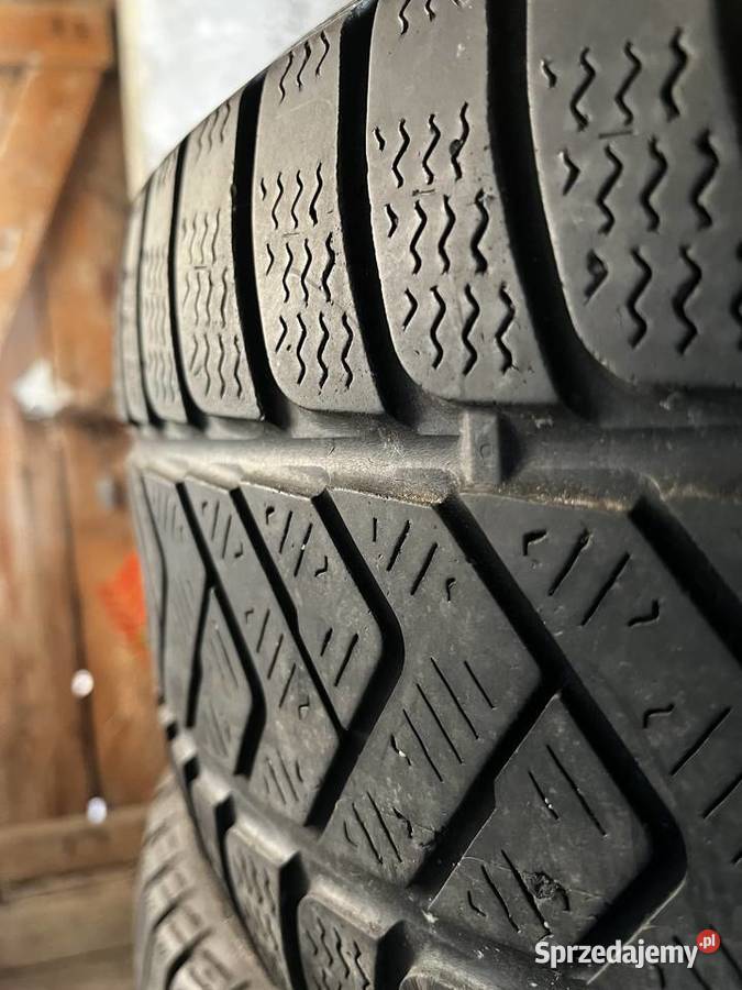 Opony Pirelli sottozero 3 24550 R18 Samochodowe Lidzbark