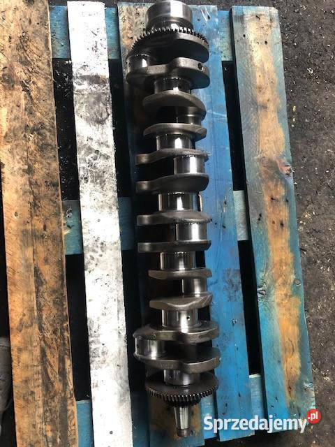 Ferguson 86508690 Valtra S274S374 wał korbowy Pozostałe Jastrzębniki