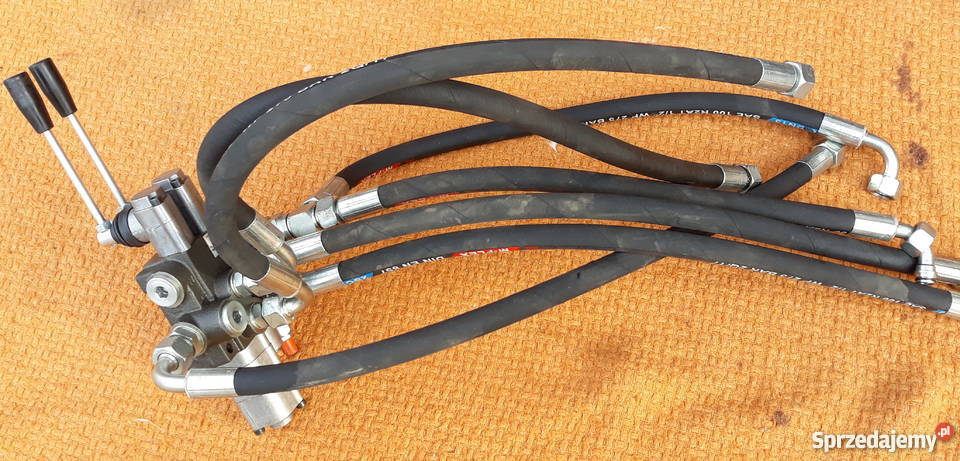 Rozdzielacz 2 sekcyjny URSUS MF Piotrków Trybunalski