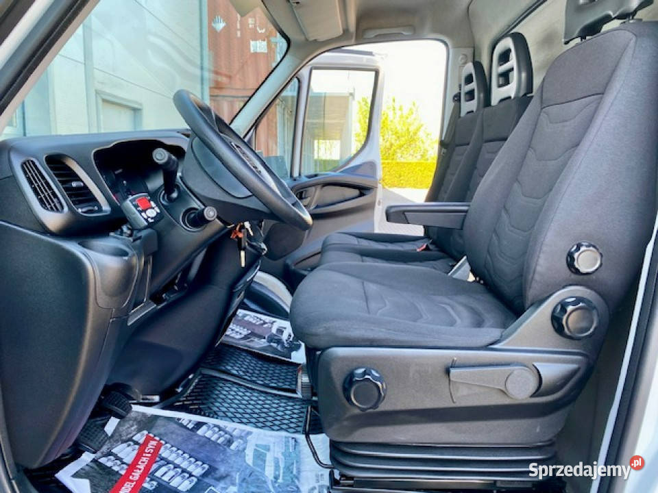 Iveco Daily 35S13 SALON MROŻNIA CHŁODNIA CARRIER wspomaganie kierownicy Leszno