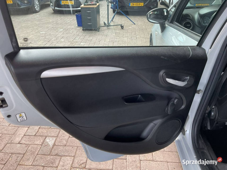 Fiat Punto 2012 BenzynaAuxUSBNiskigwarantowany bluetooth Wejherowo