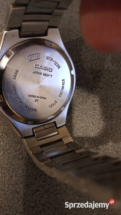 Zegarek srebrny Casio