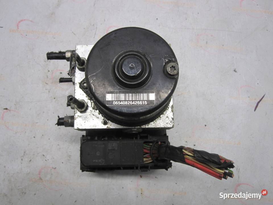 VOLVO C30 RDESIGN 07r pompa ABS 3137629