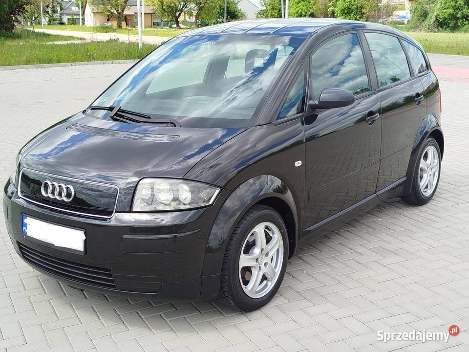 Czarne audi a2 14 Benzyna 2002 zadbany ESP lubelskie Świdnik