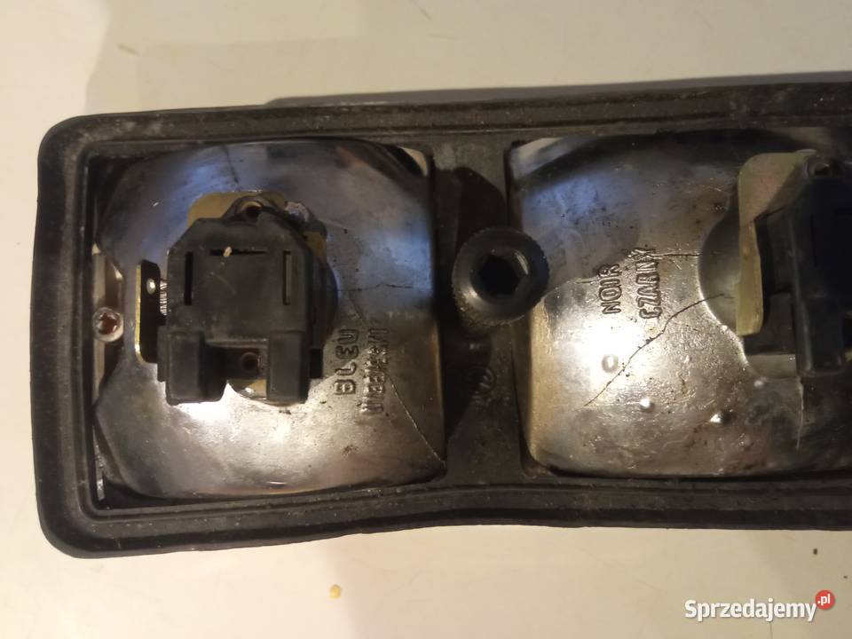 Klosz świateł tylnych fiat 125 p kombi metalowy Nieporęt