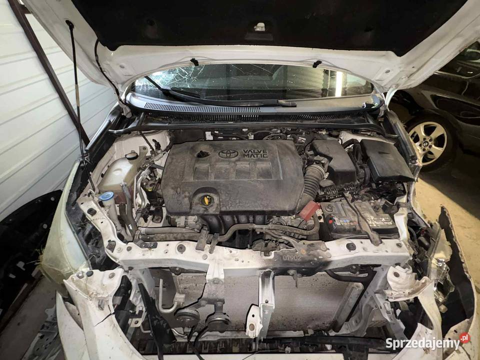 Toyota Avensis 3 silnik T27 wypadku całość na Hucisko