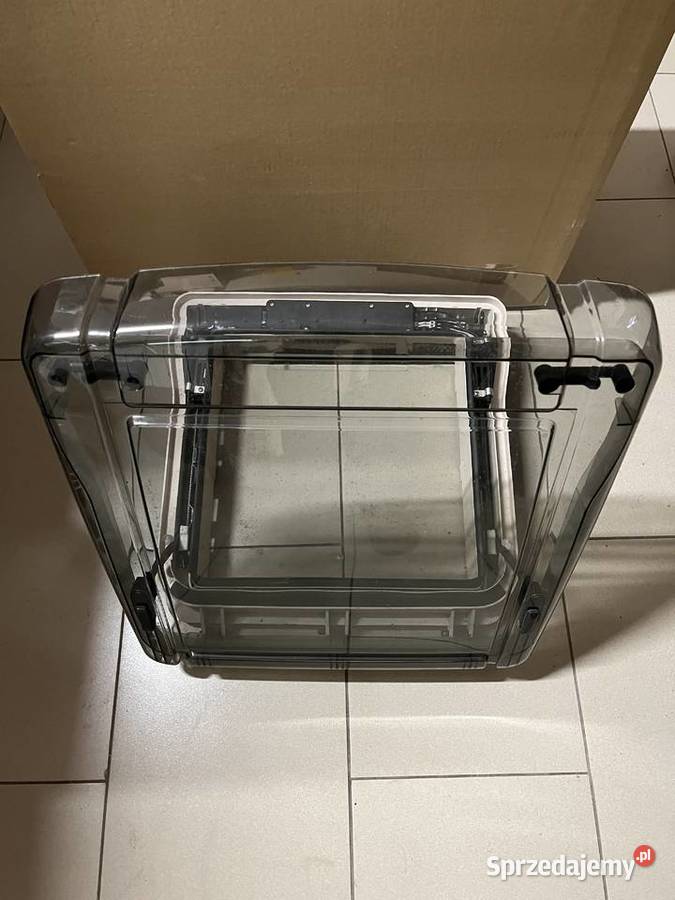 okno dachowe do kampera przyczepy REMIS 40x40 z Skarżysko-Kamienna