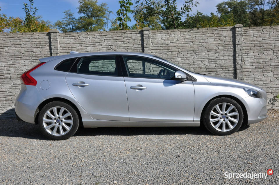 Volvo V40 16T 150 T3 Momentum Nowy Rozrząd i