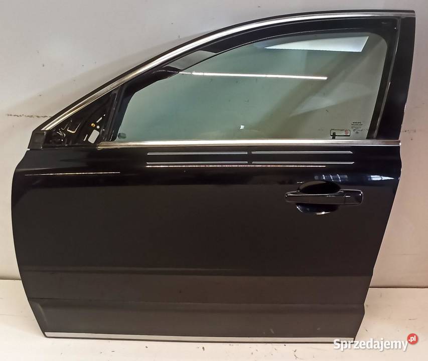 VOLVO XC70 DRZWI LEWY PRZÓD 452 Drzwi