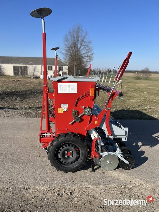 Rozrzutnik obornika 8 ton tandem uszkodzony lubelskie Ryki sprzedam